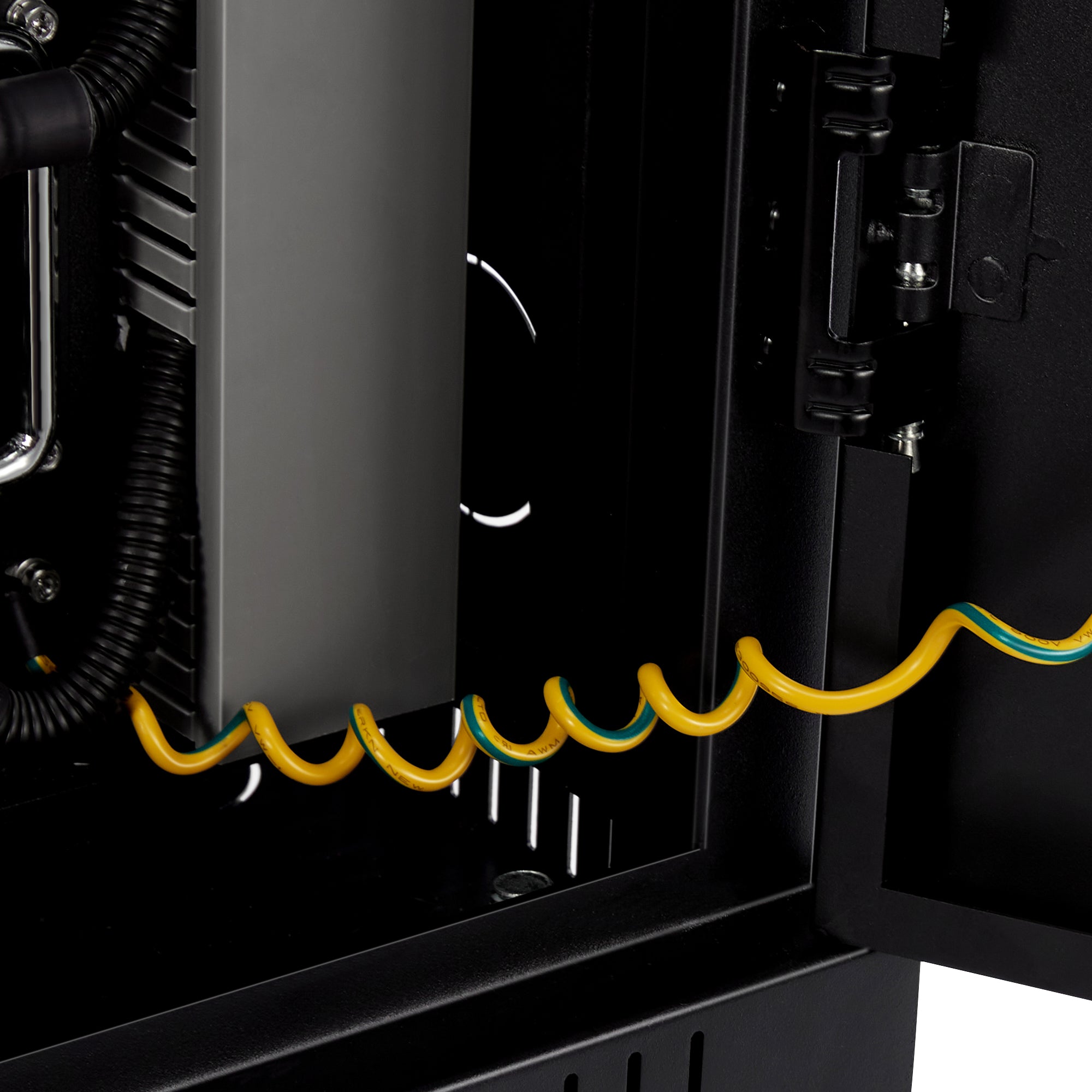 Rich Solar Alpha 5 Pro 6 Slot Battery Rack With Wheels Pre Assembled