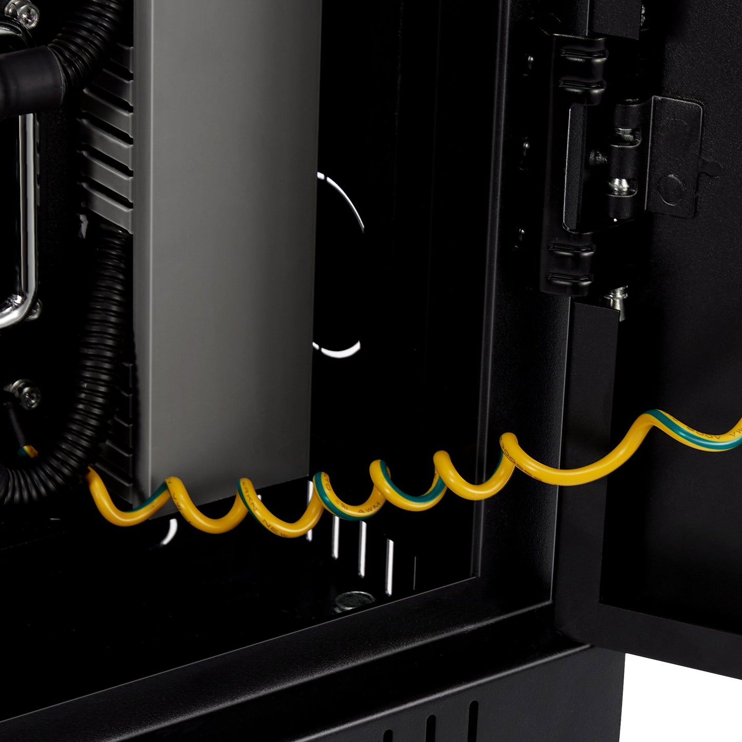 Rich Solar Alpha 5 Pro 6 Slot Battery Rack With Wheels Pre Assembled